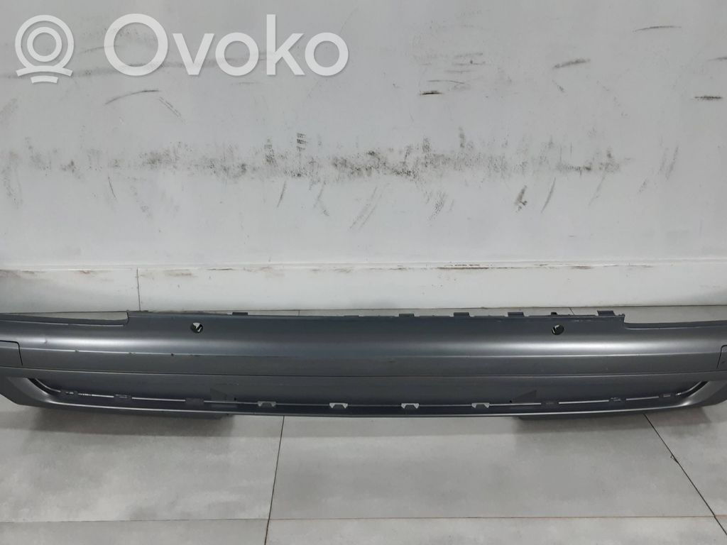 Audi Q7 4L Moldura inferior del parachoques trasero 