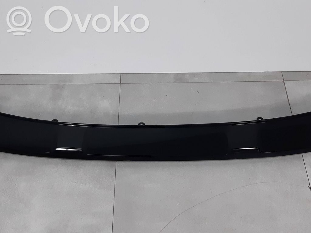 Audi e-tron Front bumper lip 