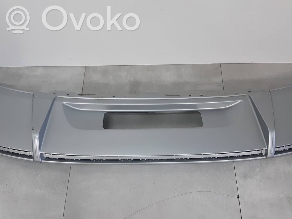 Apatinė bamperio dalis   4KE807835C