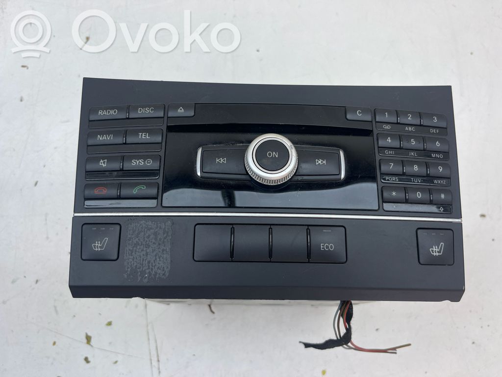 Mercedes-Benz E C207 W207 Panel / Radioodtwarzacz CD/DVD/GPS 