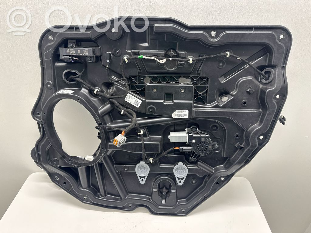 Ram 1500 DT Regulador de puerta trasera con motor 