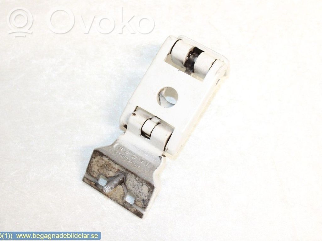 Bisagra superior puerta delantera   844009783R,844009783R