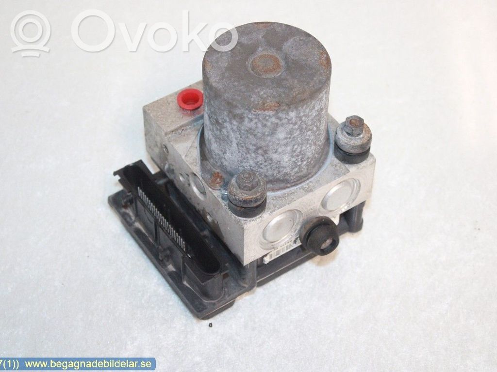 Iveco Daily 3rd gen Bomba de ABS 
