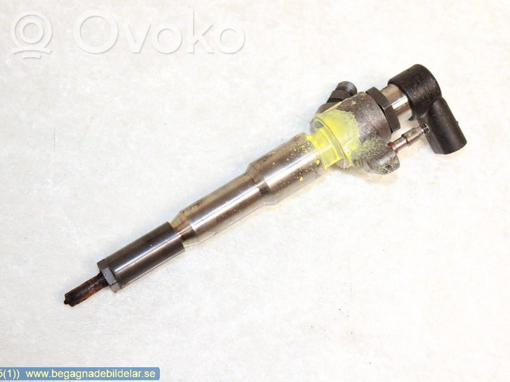 Sprausla (-i)   166000372R,166093282R