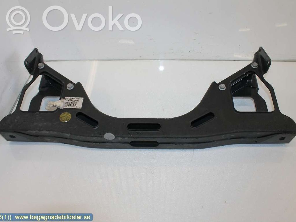 Iveco Daily 6th gen Sottotelaio anteriore 