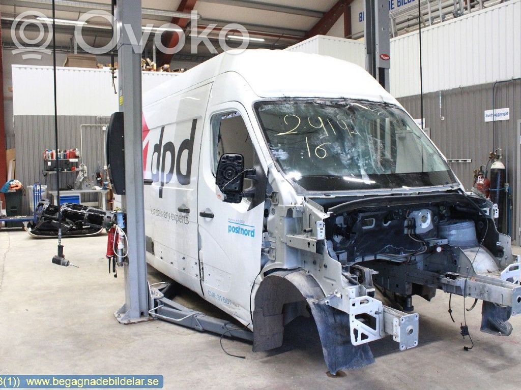 Renault Master III Virsbūve 