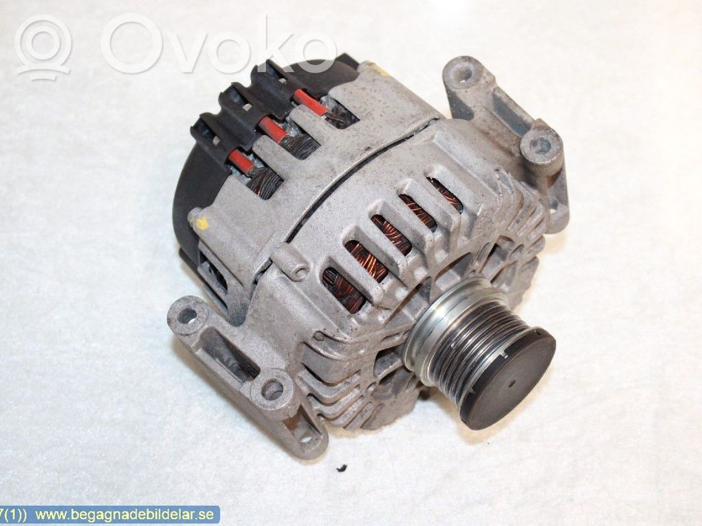 Mercedes-Benz Sprinter W906 Generatore/alternatore 