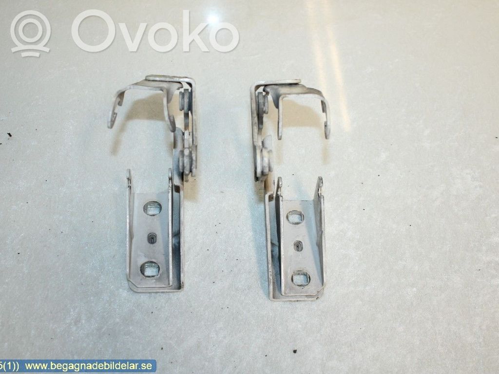 Iveco Daily 6th gen Konepellin saranat 
