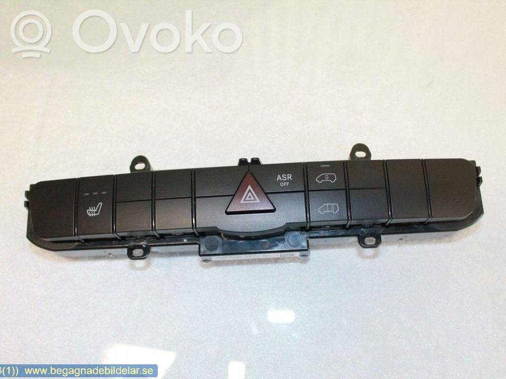 Volkswagen Crafter Botón interruptor de luz de peligro 