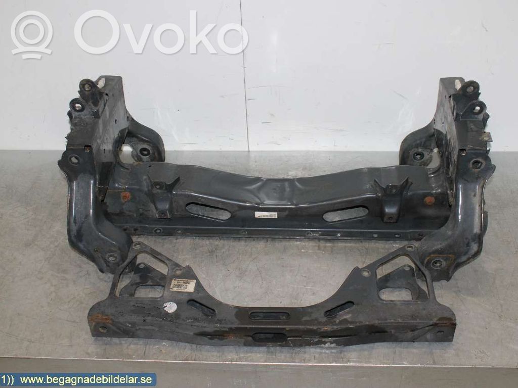 Iveco Daily 6th gen Sottotelaio anteriore 