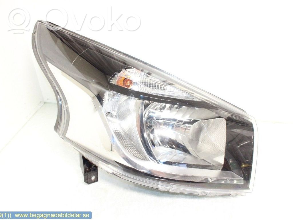 Renault Trafic III (X82) Far 