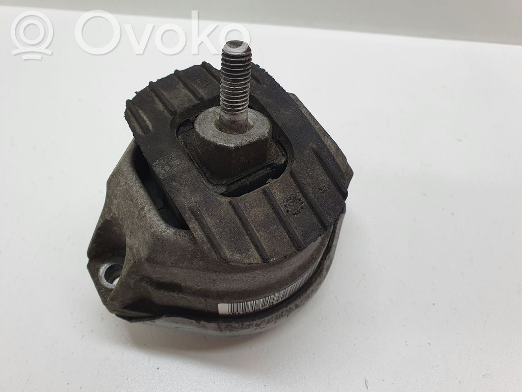 BMW 5 E60 E61 Dzinēja spilvens 