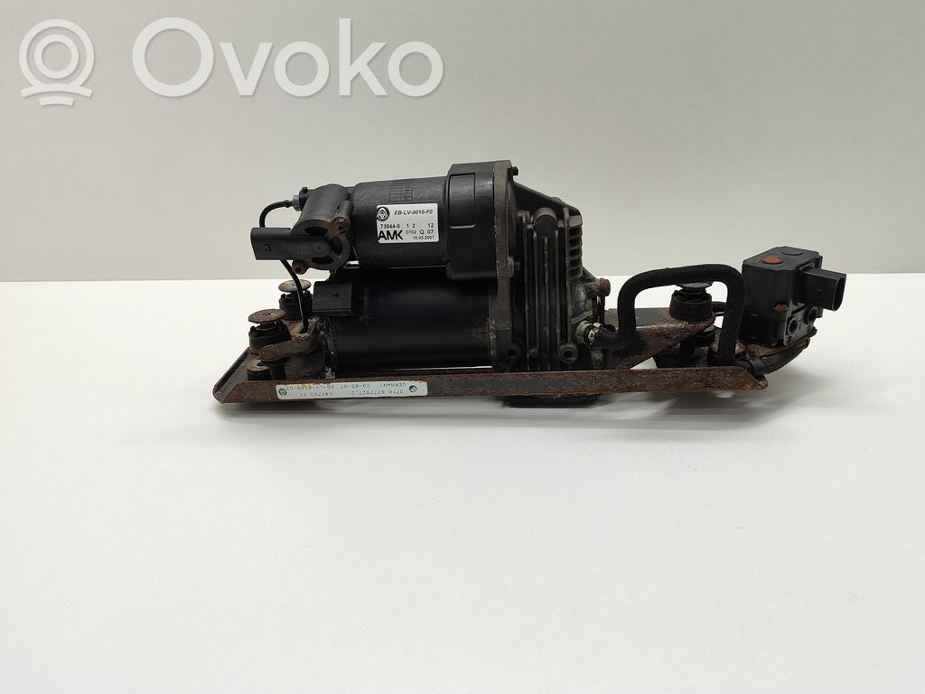 BMW 5 E60 E61 Air suspension compressor/pump 