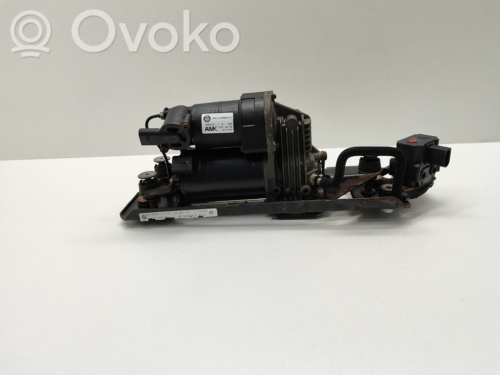 BMW 5 E60 E61 Air suspension compressor/pump 
