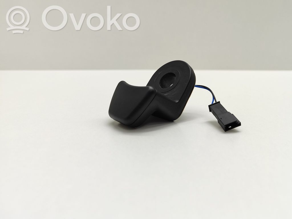 BMW 5 E60 E61 Tailgate glass/window release handle 