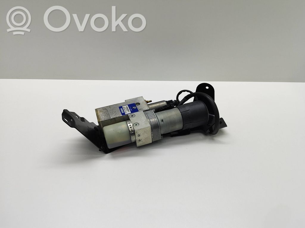 BMW 5 E60 E61 Tailgate hydraulic pump motor 