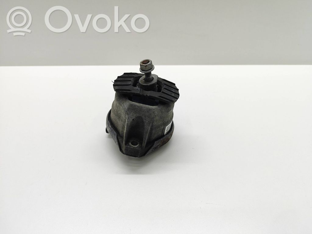 BMW 5 E60 E61 Engine mount bracket 