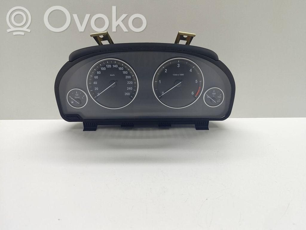 BMW 5 F10 F11 Spidometras (prietaisų skydelis) 
