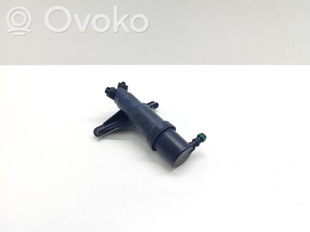 BMW 5 E60 E61 Dysza spryskiwacza lampy przedniej 