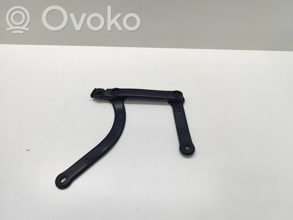 BMW 5 E60 E61 Priekinio stiklo valytuvų kojelė 