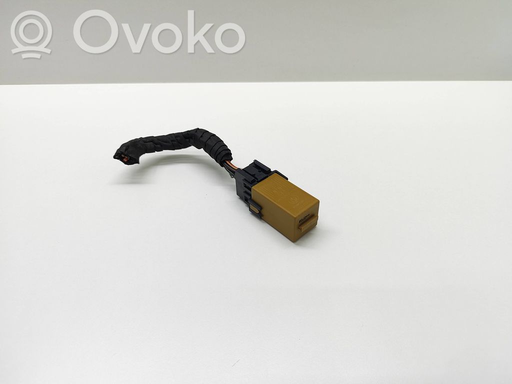 Logu tīrītāju relejs   8384505,61368384505