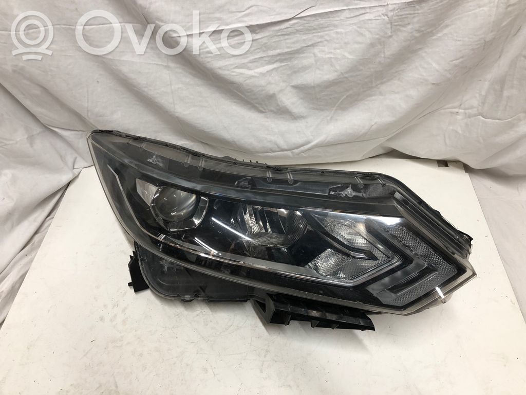 Nissan Qashqai J12 Scheinwerfer 