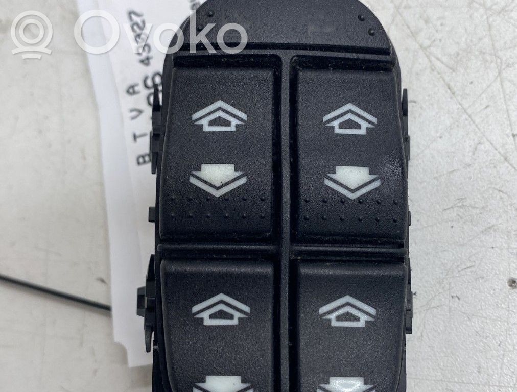 Ford Focus Electric window control switch 