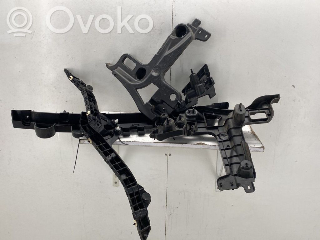 Renault Talisman Rear bumper mounting bracket 