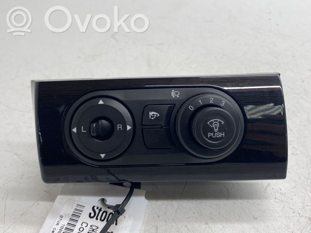 Chevrolet Captiva Wing mirror switch 