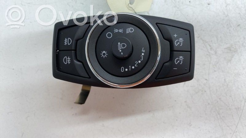 Light switch   2307251