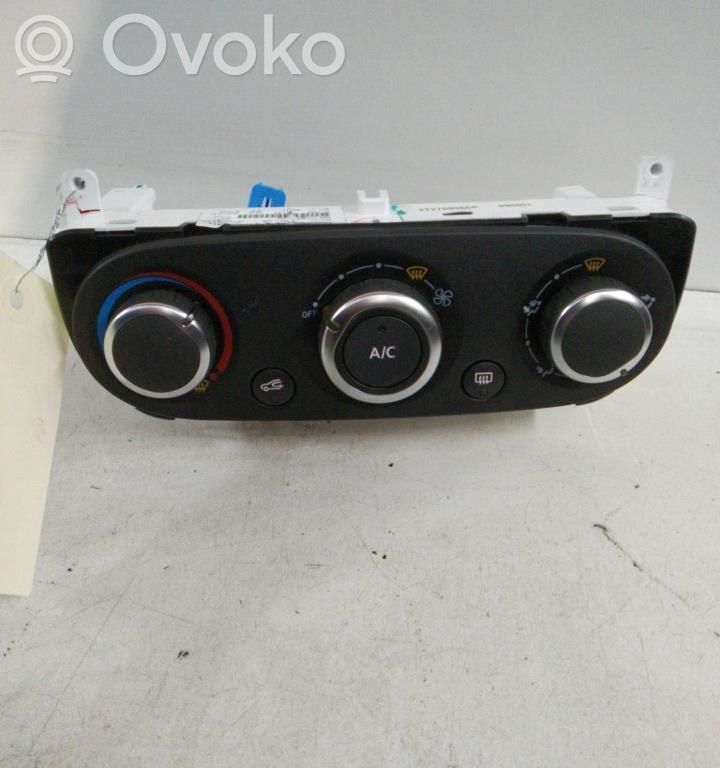 Renault Clio IV Climate control unit 