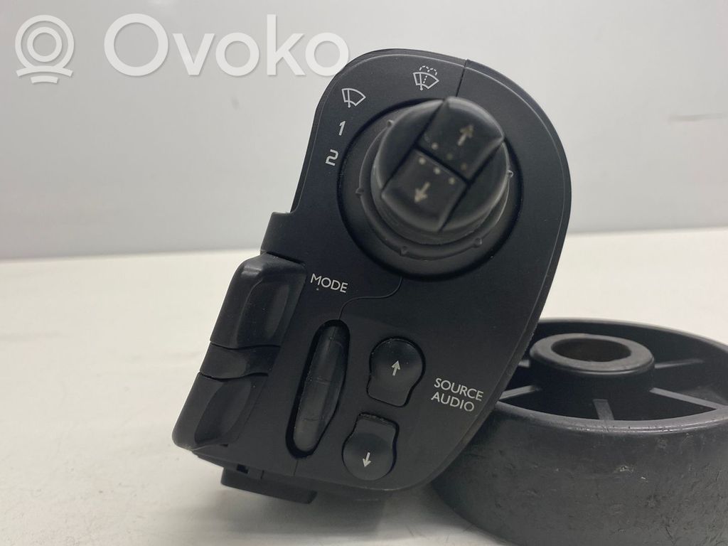 Renault Kangoo II Wiper control stalk 