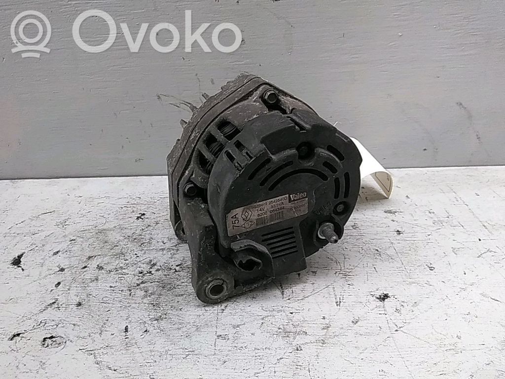 Renault Twingo II Alternator 