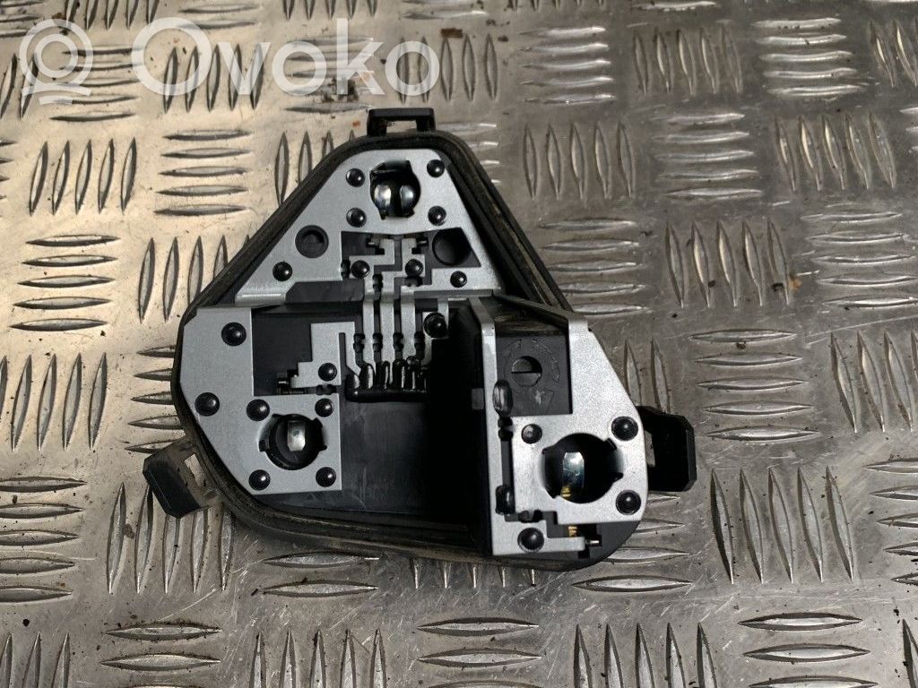 Renault Clio III Numura zīmes apgaismojums 
