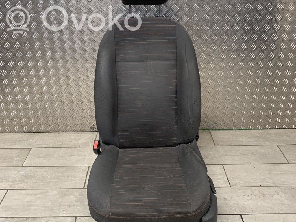Ford C-MAX I Kuljettajan istuin 