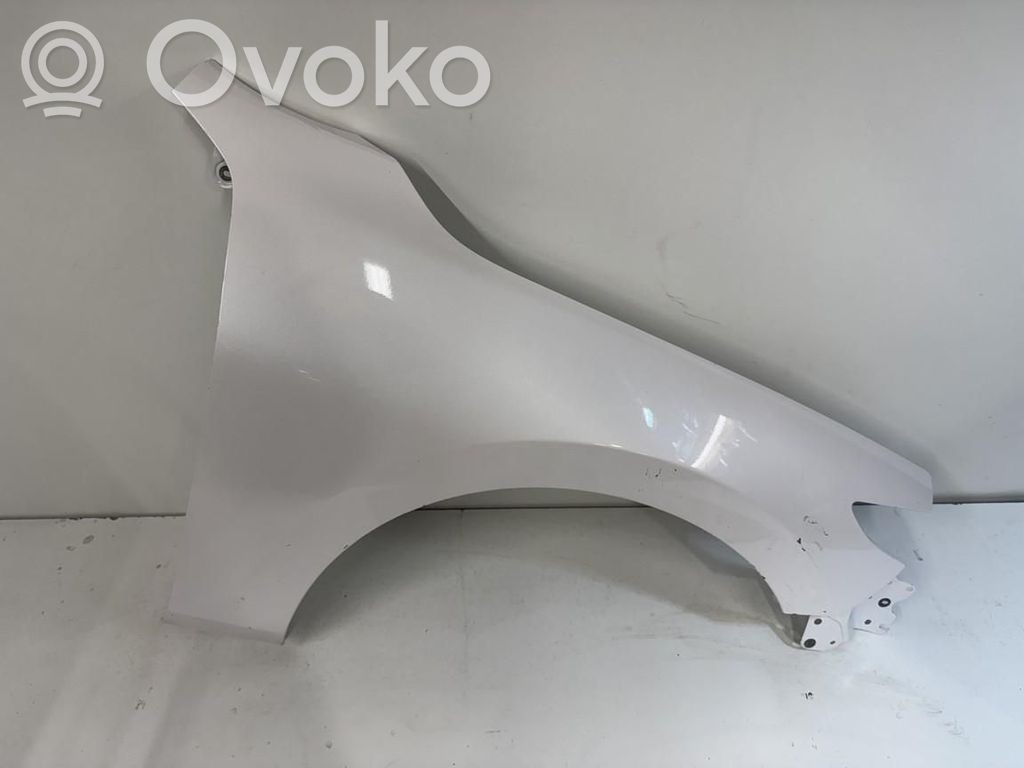 Mazda 3 Крыло 