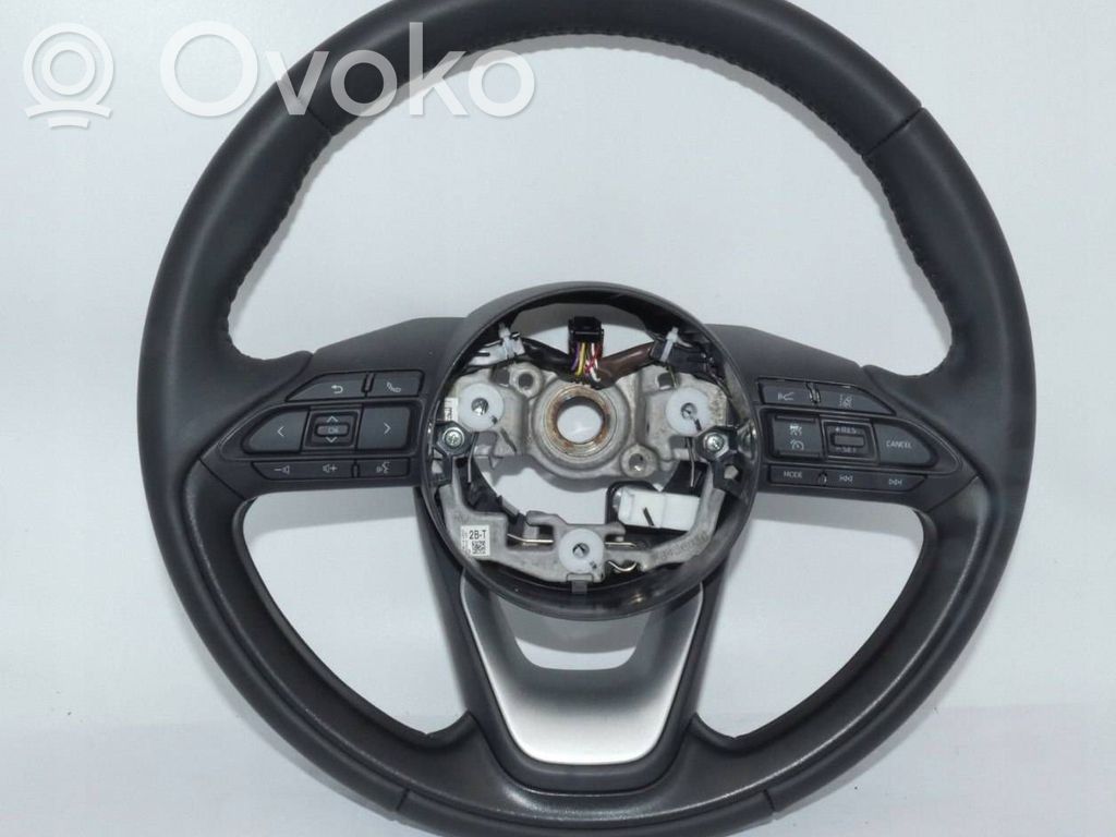 Toyota Yaris Cross Stūre 