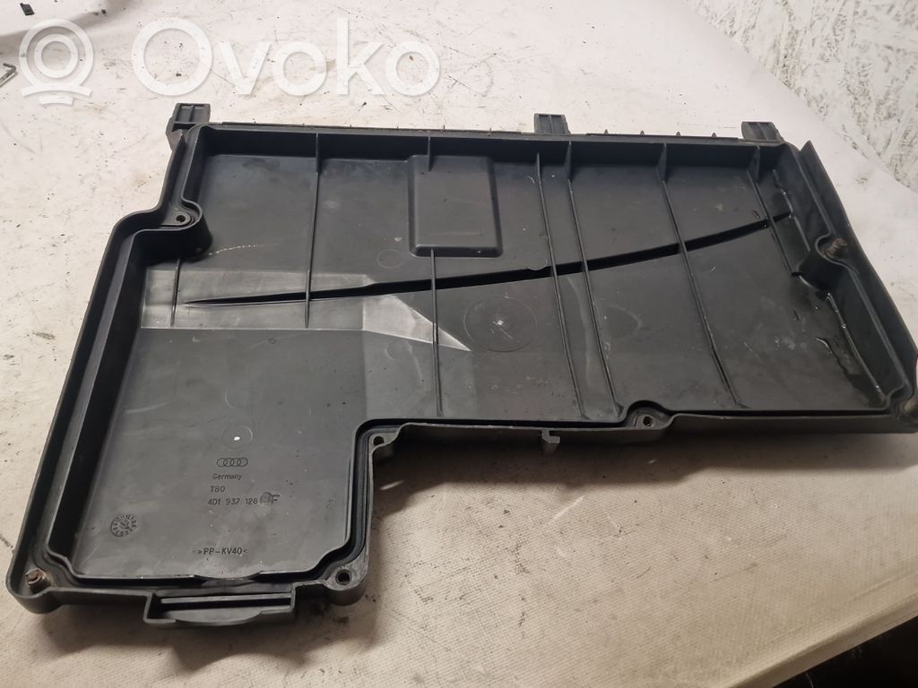 Audi A8 S8 D2 4D Altra parte del vano motore 