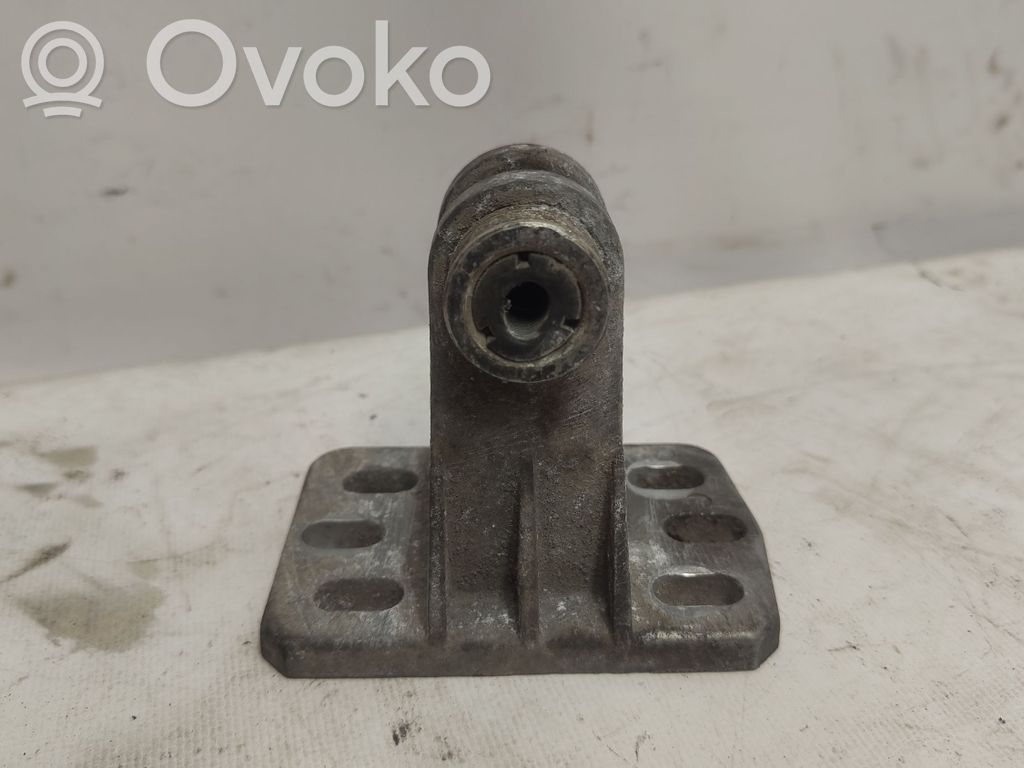 Audi A6 S6 C4 4A Front bumper mounting bracket 