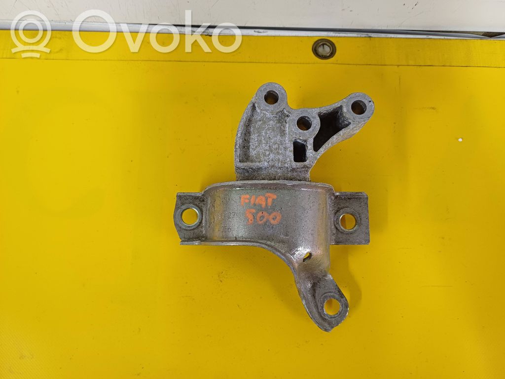 Fiat 500 Engine mount bracket 