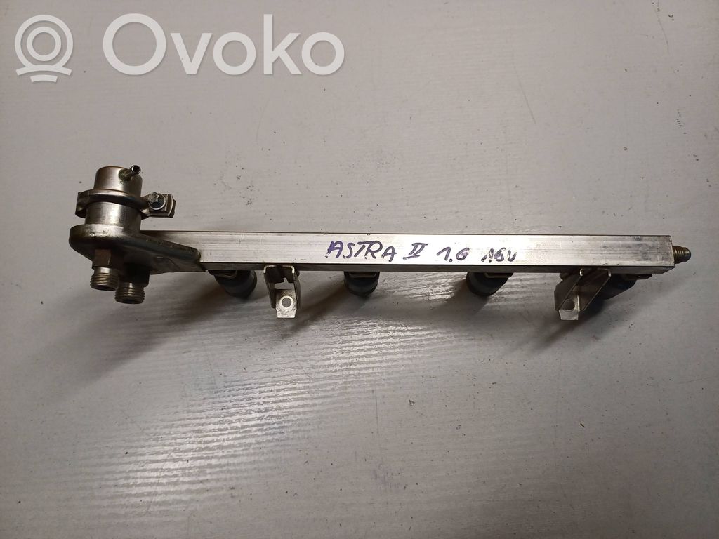 Mitsubishi Carisma Inyector de combustible 