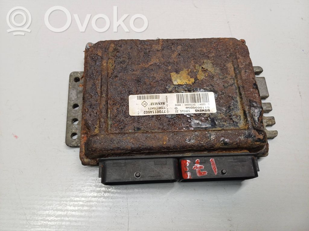 Renault Megane II Engine control unit/module 