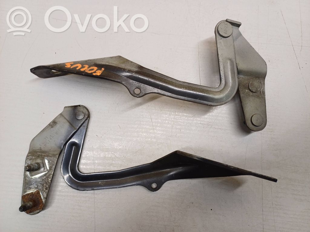 Ford Focus Engine bonnet/hood hinges 