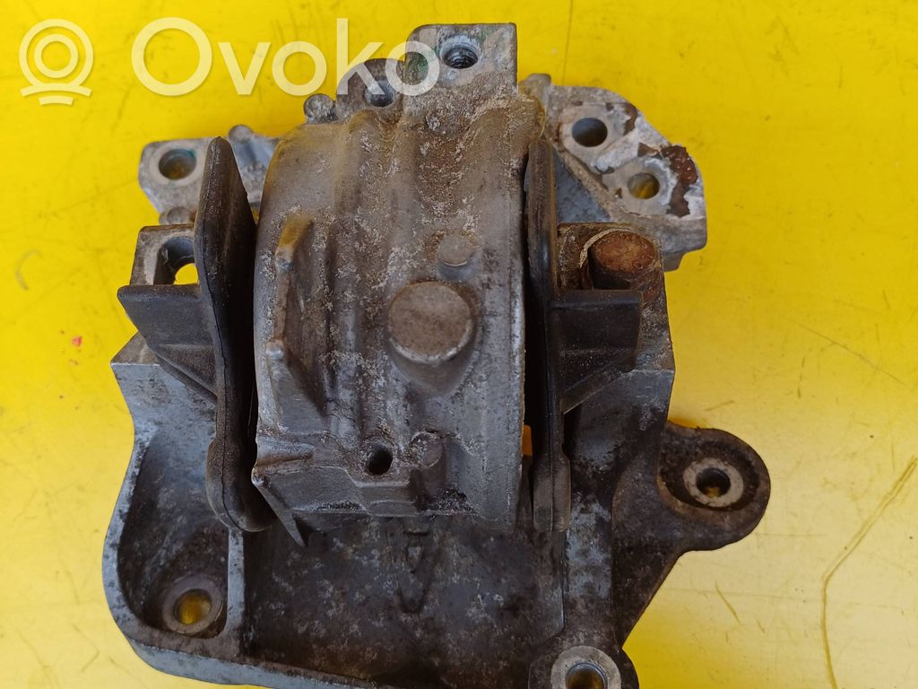Citroen C5 Moottorin kiinnikekorvake 