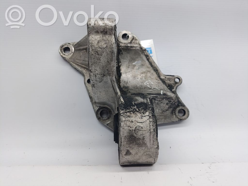 Engine mount bracket
