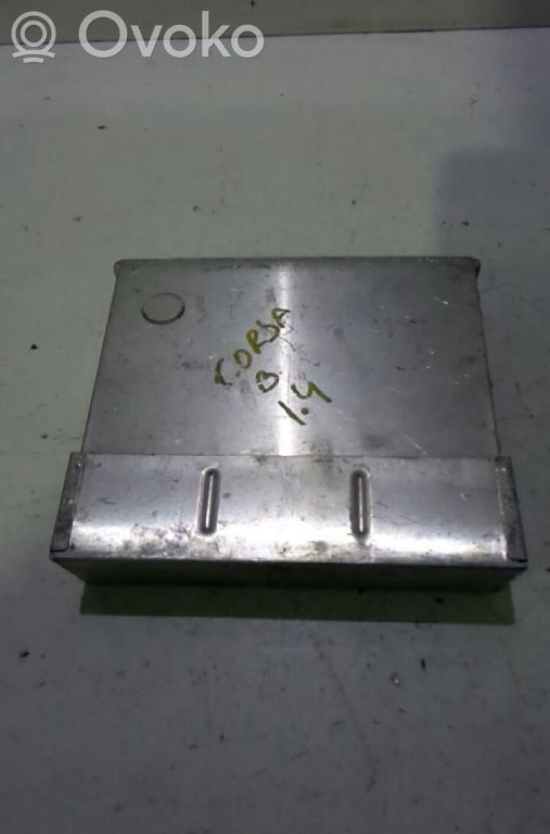 Opel Corsa B Engine control unit/module 