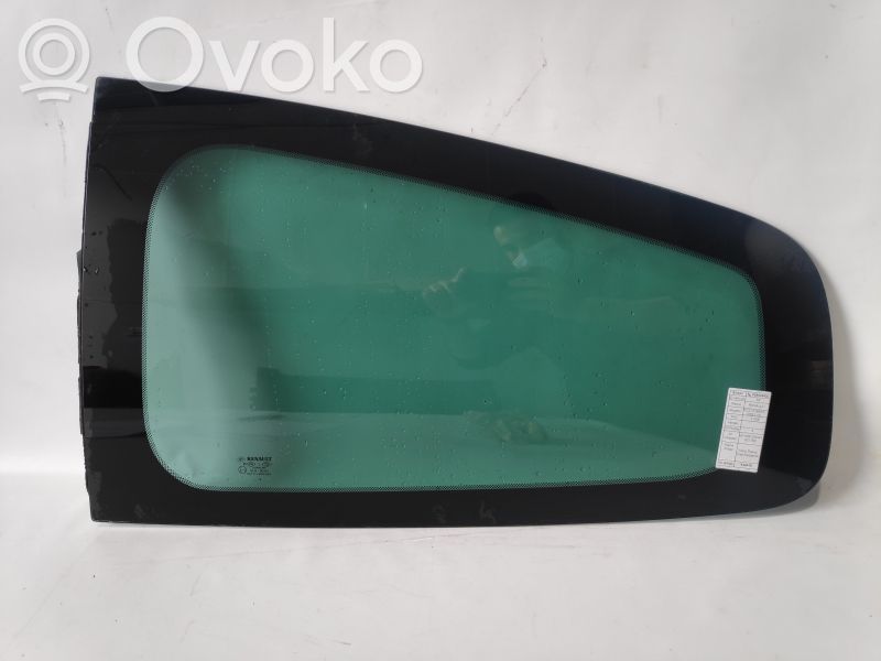 Rear side window   ESCURO