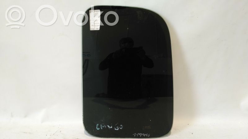 Renault Kangoo I Rear windscreen/windshield window 