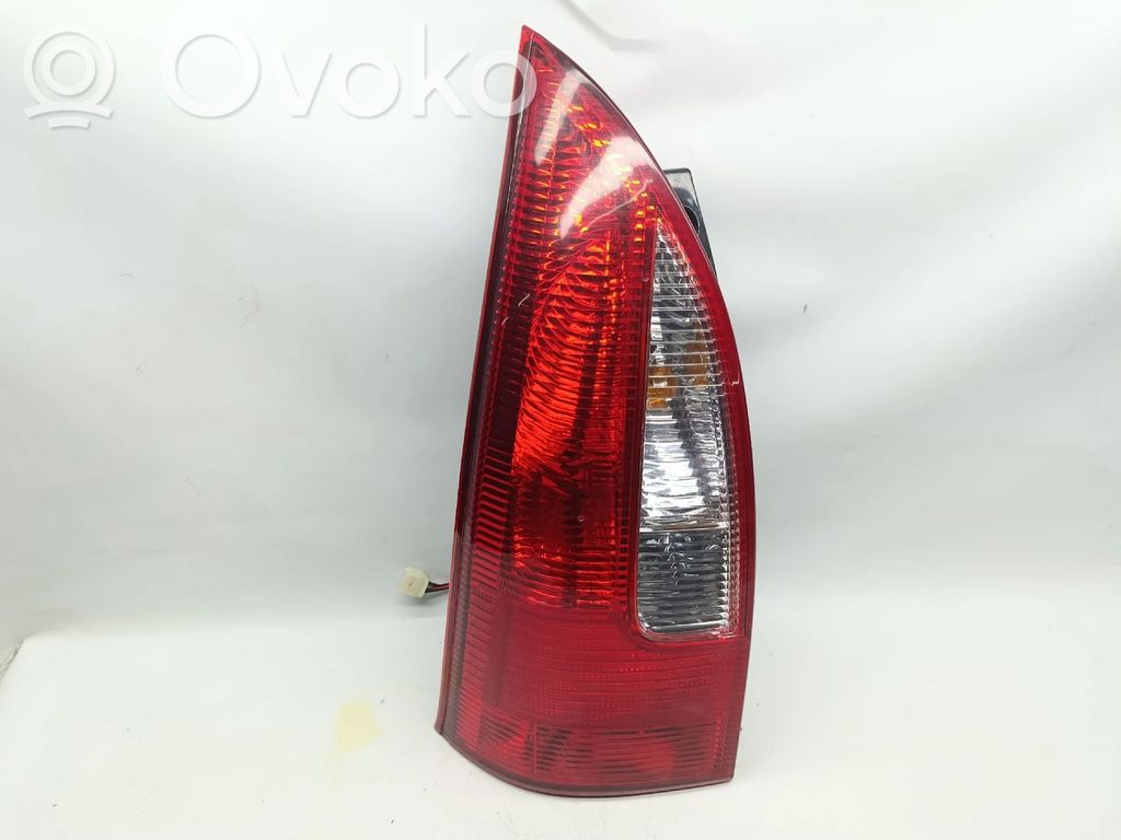 Mazda Premacy Takaluukun takavalot 