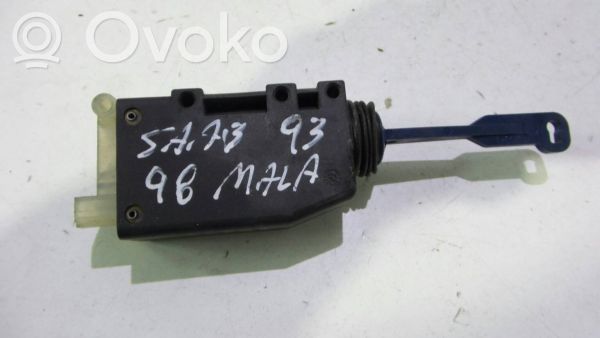 Tailgate exterior lock   905329,4768602